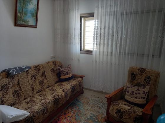 תמוז 14, רובע יב