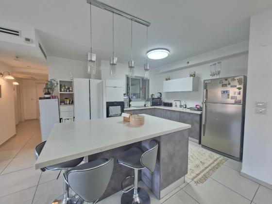 שאול המלך 17, קיראון