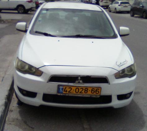 מיצובישי לנסר (2008)