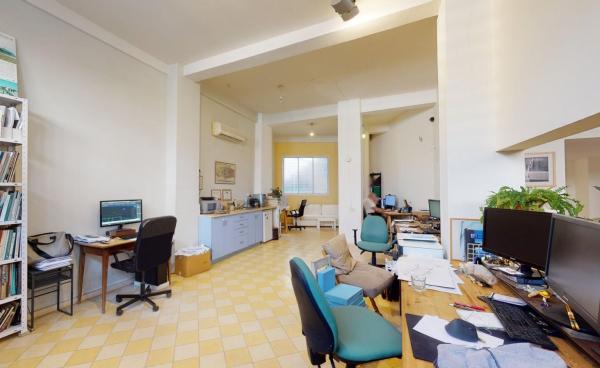 טוני הלה 2, מרכז יפו