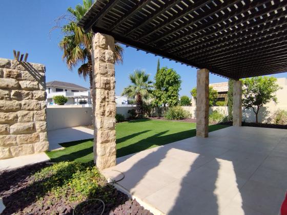 אלי עמיר 13, מרכז העיר