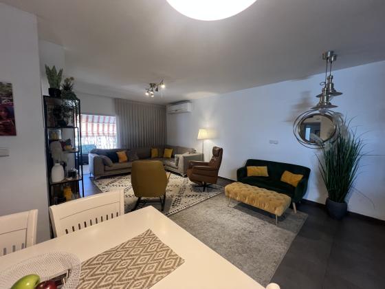 אסף הרופא 1, הדר