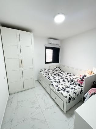 יהודה הלוי 29, חכמי ישראל (תשלוז)