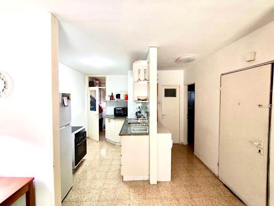 הצוף 36, גילה