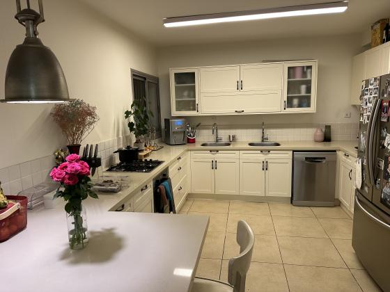 הזיתים 90, גיורא