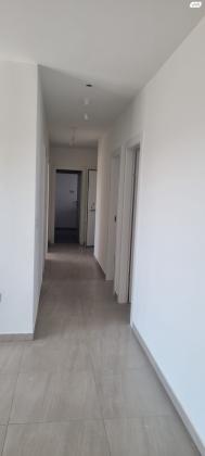 חיים הרצוג 20, פסגות אפק