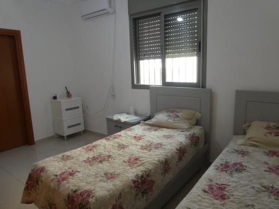 עידו הנביא 4, רמת אבי עזרי