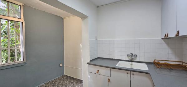 דב הוז 10, קטמון ח-ט