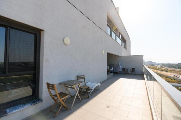 בשכונת אור ים