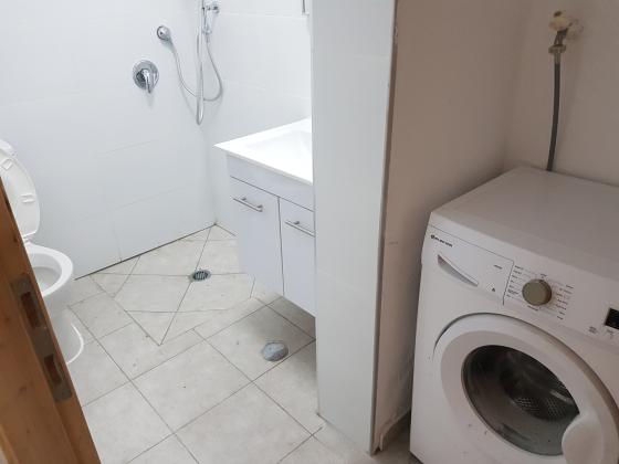 סנהדרין 97, שכונה ד