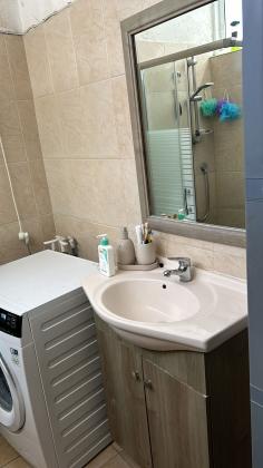 אבן גבירול 23, רובע ב