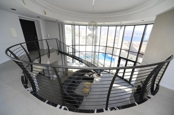 דרך הבשמים 13, שחמון