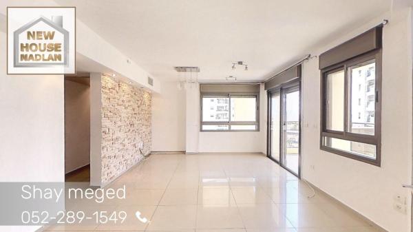 רום יעל 13, אם המושבות החדשה