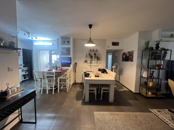 אסף הרופא 1, הדר