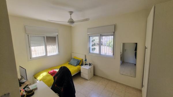 חטיבת הצנחנים 24, המגינים (השמשוני דרום)