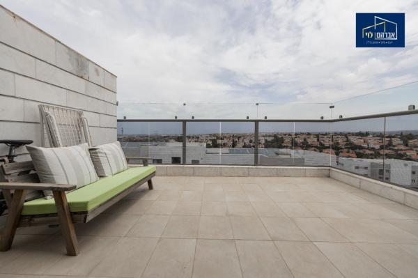 נילס בוהר 13, פסגות אפק