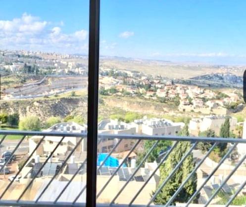 חיים תורן, פסגת זאב