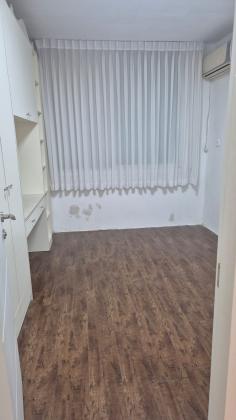 זמנהוף 15, מרכז העיר