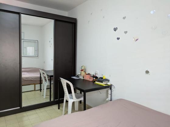 תרנ"א 26, מרכז העיר