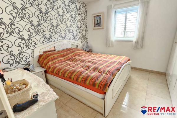 הרב צבי יהודה 10 (רמת הנשיא)