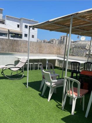 קאפח 39, גרין ועם