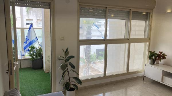 משה פרלוק 10, רמת אביב החדשה