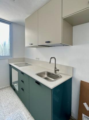 נתן אלבז 2, רובע ו