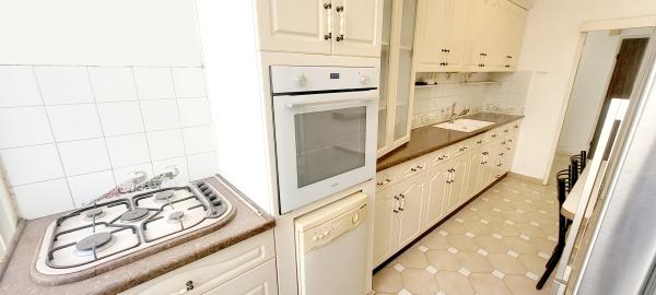 חברון 9, הר שלום