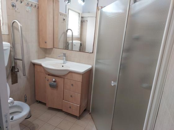 זאב יעבץ 48, קרית מטלון