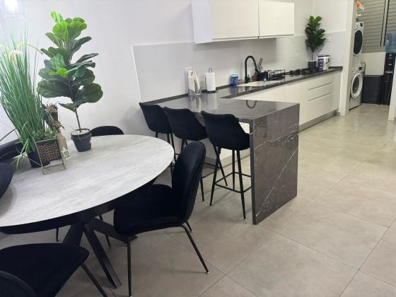 יצחק שמיר 6, נווה שרון, נתיבות