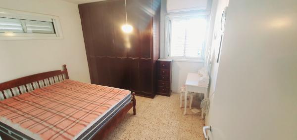 ההגנה 12, דניה