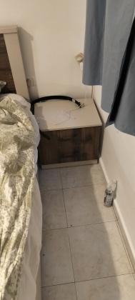 חדר שינה קומפלט בהזמנה מנגר, כמו חדש