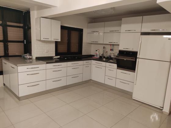 שדרות הרצל 10, נווה דוד