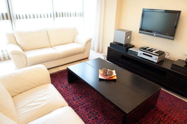 בנימין ד'ישראלי, טלביה