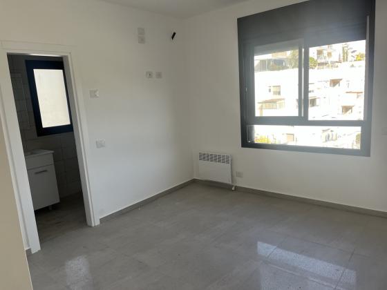 השופט חיים כהן 1, ארנונה (תלפיות)