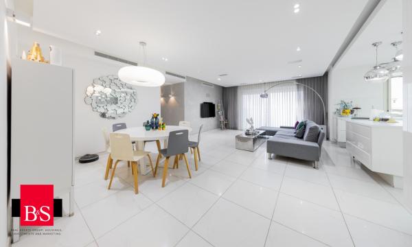 הברוש 5, קרית השרון