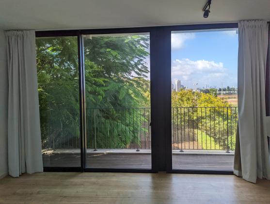 בשכונת נווה מגן