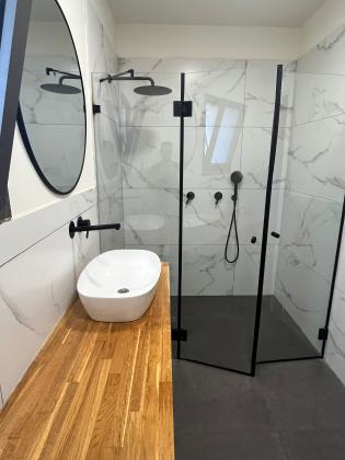 הרב נריה 8, כפר גנים ג