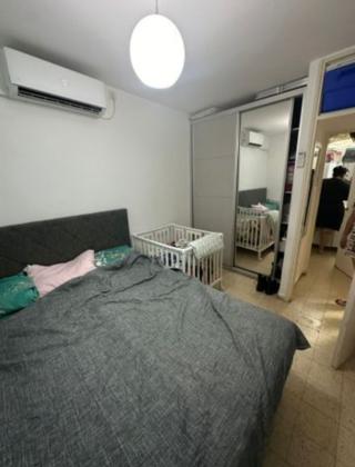 אהוד בן גרא 2, השופטים