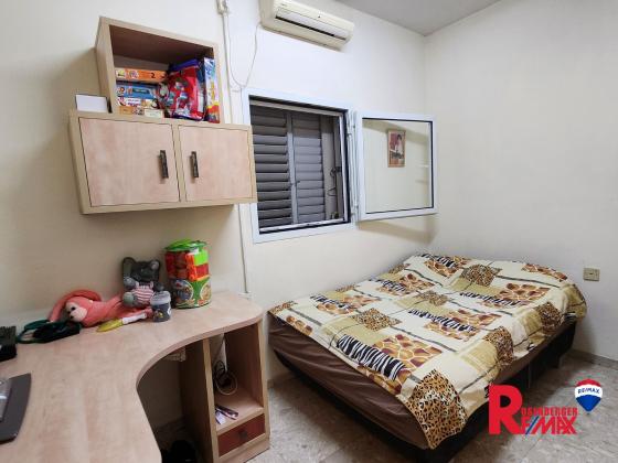 הפורצים 14, תל גיבורים