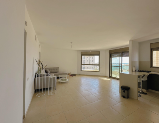 בני בנימין 25, גלי הים