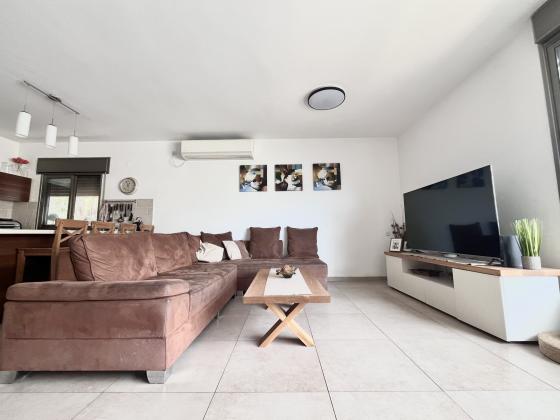 שמשון 36, אחוזה