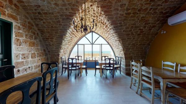 ההגנה 1, מרכז העיר