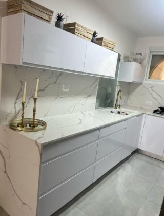 ליש 402 (גילה)