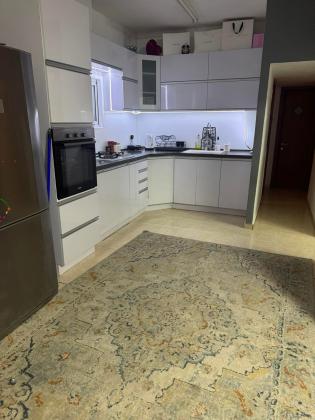 אחד העם 11, דרום מערב