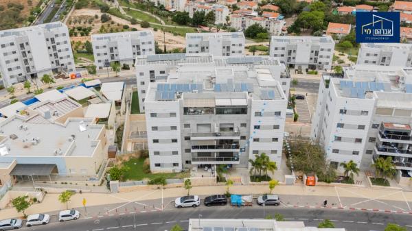 נילס בוהר 13, פסגות אפק