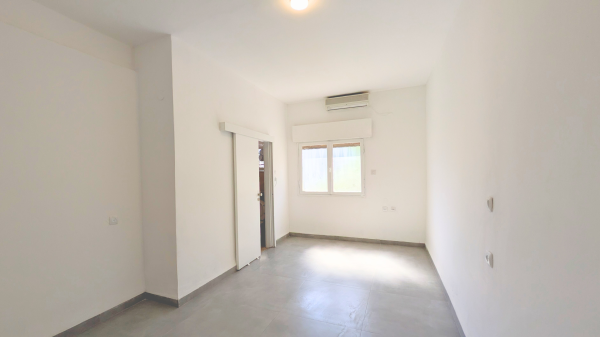 ציזלינג 12, קרית חיים מזרחית