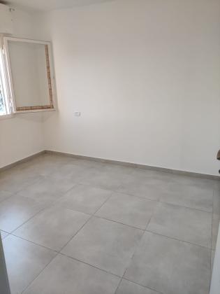 ירושלים 13, שכונה ט