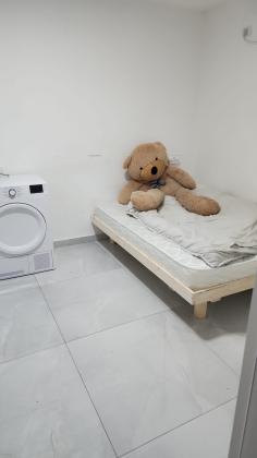 משה יוליש 4, נווה אלונים