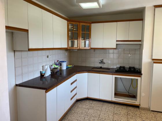 ראשונים 35, רובע א